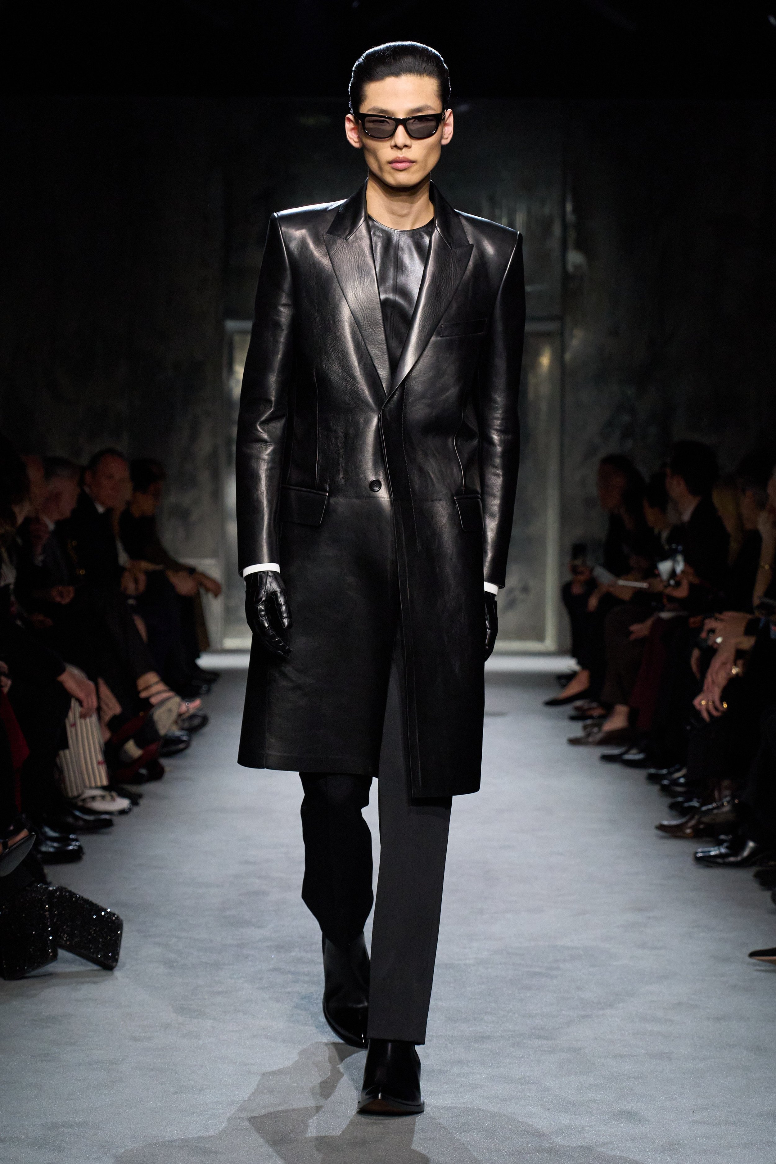TOM FORD FW25 —